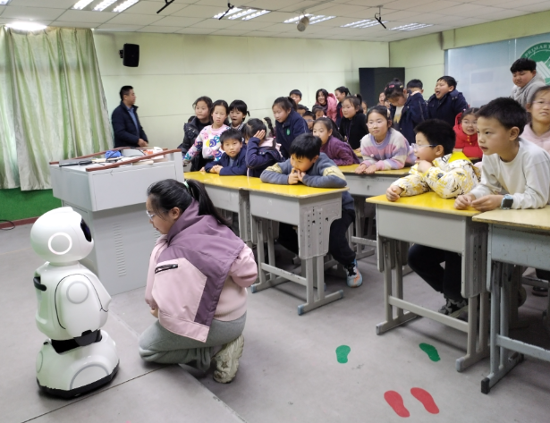 不同年龄段有不同的学习内容让学生们循序渐进学科技练本领 不同年龄段有不同的学习内容让学生们循序渐进学科技练本领